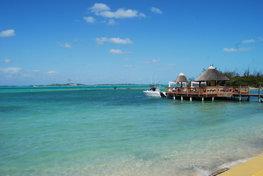 Отель Augusta Bay Bahamas, Exuma Джорджтаун Экстерьер фото