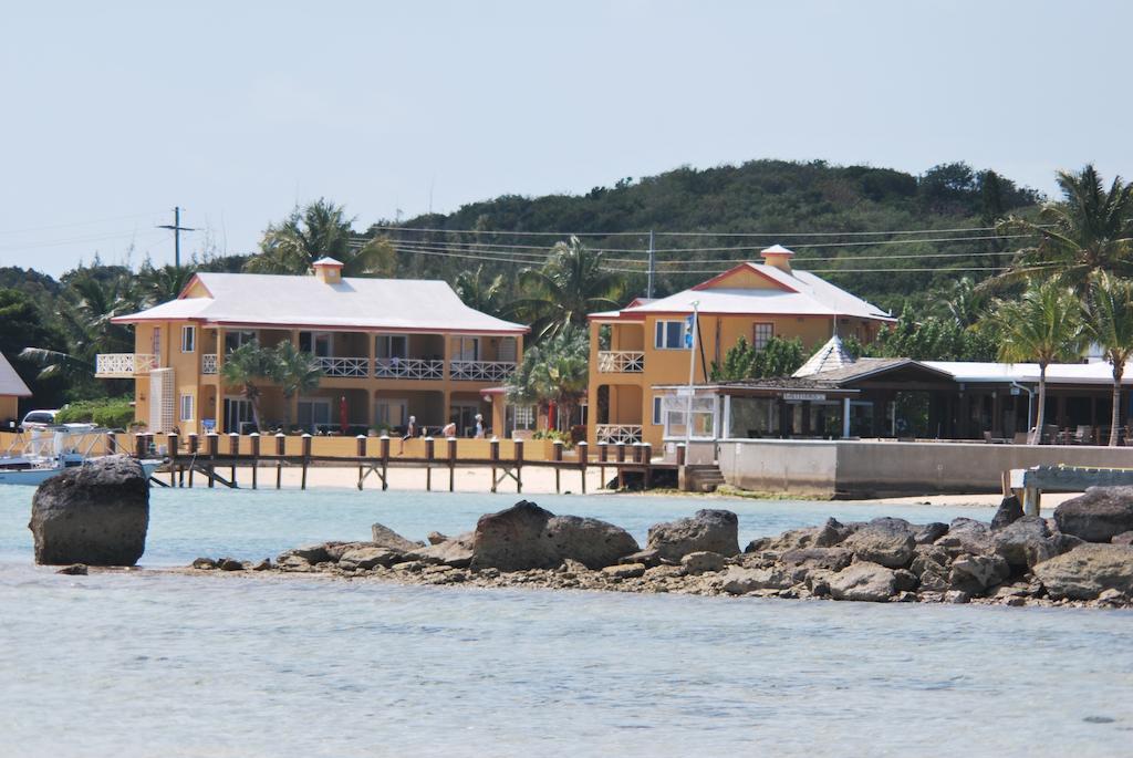 Отель Augusta Bay Bahamas, Exuma Джорджтаун Экстерьер фото