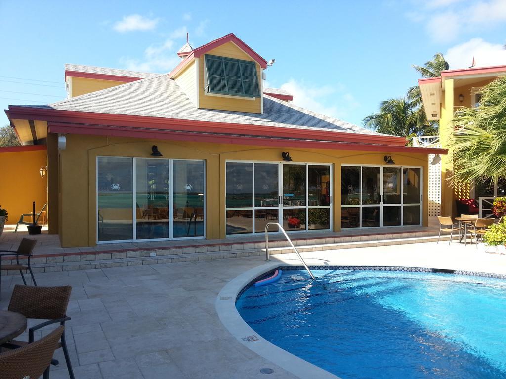 Отель Augusta Bay Bahamas, Exuma Джорджтаун Экстерьер фото
